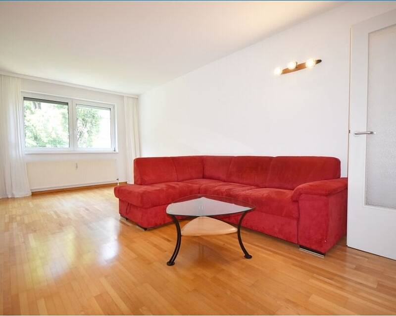 2 Zimmer Wohnung mit schönen Balkon in 21 zu vermieten