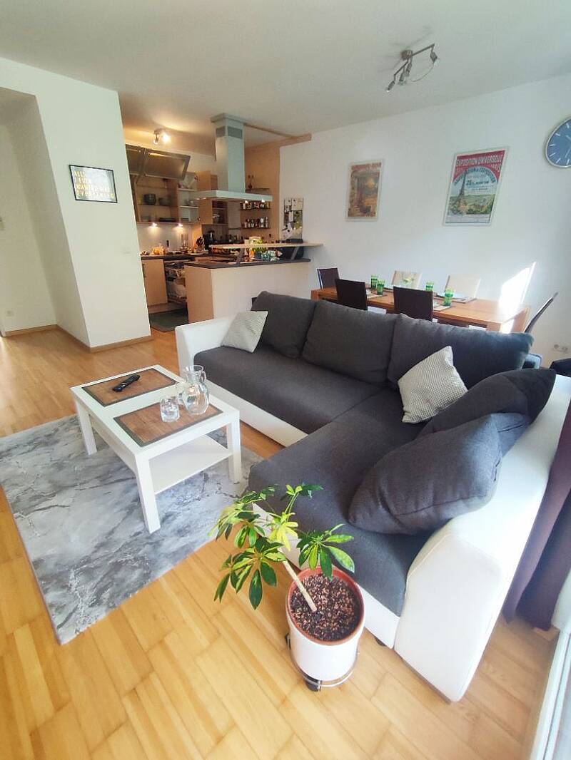 3 ZIMMER | 85QM | MÖBLIERT | BALKON | KLIMAANLAGE | 990 EURO | ZWISCHENMIETE