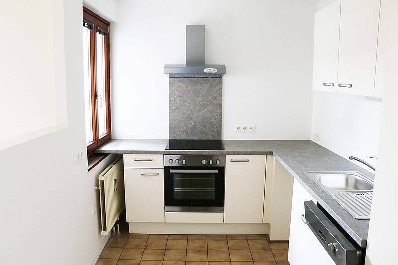 + NEU + Gemütlicher 3 Zimmer-Wohntraum mit bester Verkehrsanbindung + WG-tauglich + +
