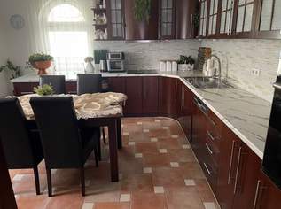 Exklusives Familienhaus mit 276m² in Essling, 1220 Wien– luxuriös & ruhig, jetzt entdecken!
