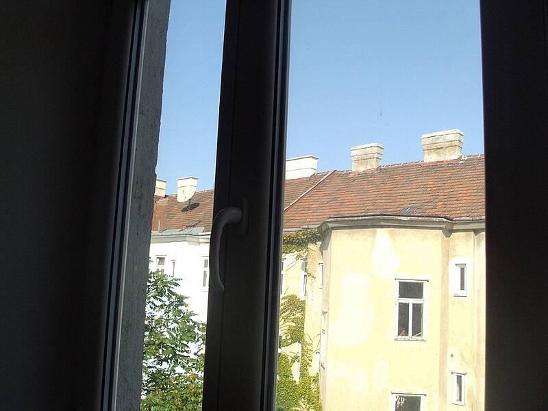 Nette Altbau-Garconniere kurzfristig zu vermieten