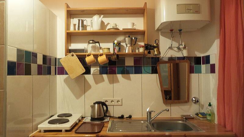 kleine altbauwohnung in der innenstadt