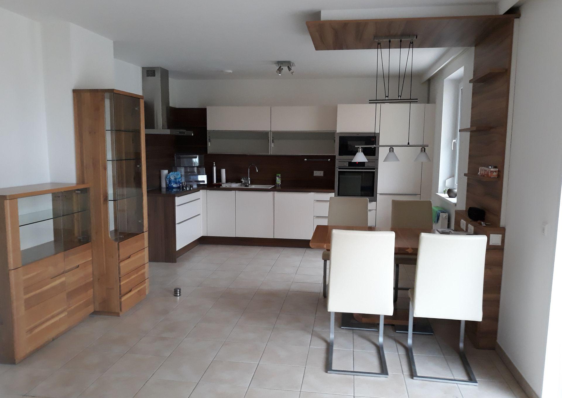 5 Zimmer Wohnung in M - Mietwohnung mit Terrasse, Kellerabteil, Garage