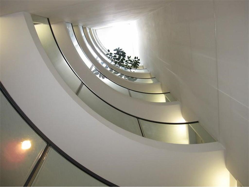 2 Zimmer Wohnung in Rudolf Nurejew Promenade 9/18 - exklusive